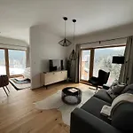 아파트 Golden Ridge