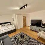 Golden Ridge Apartment