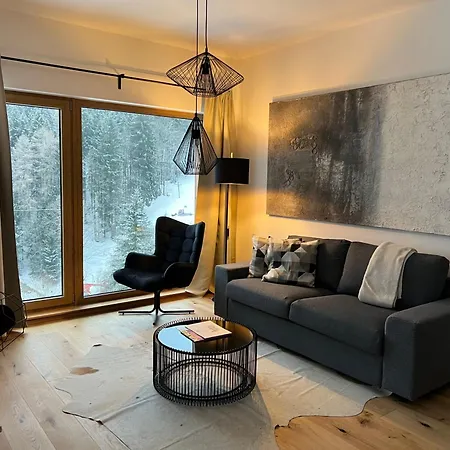 Golden Ridge Apartment